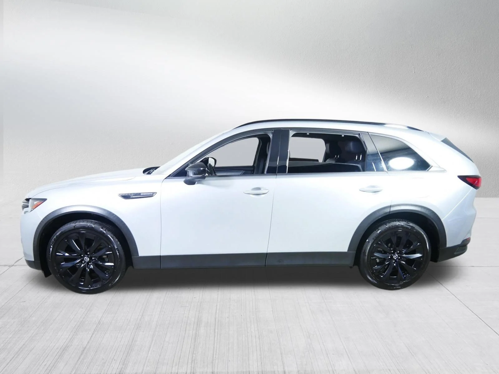 Used 2025 Sonic Silver Mazda Premium Sport image 4