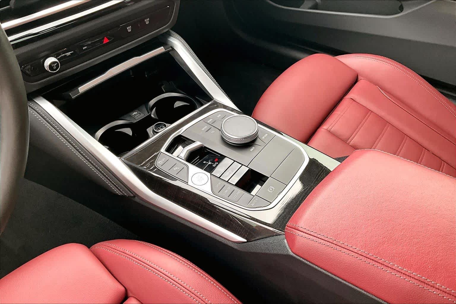 Used 2024 Black Sapphire Metallic BMW M440i image 16