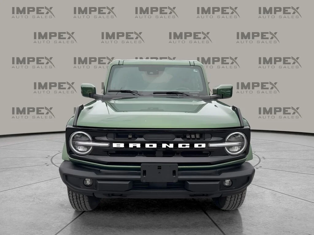 Used 2025 Green Ford Outer Banks image 8