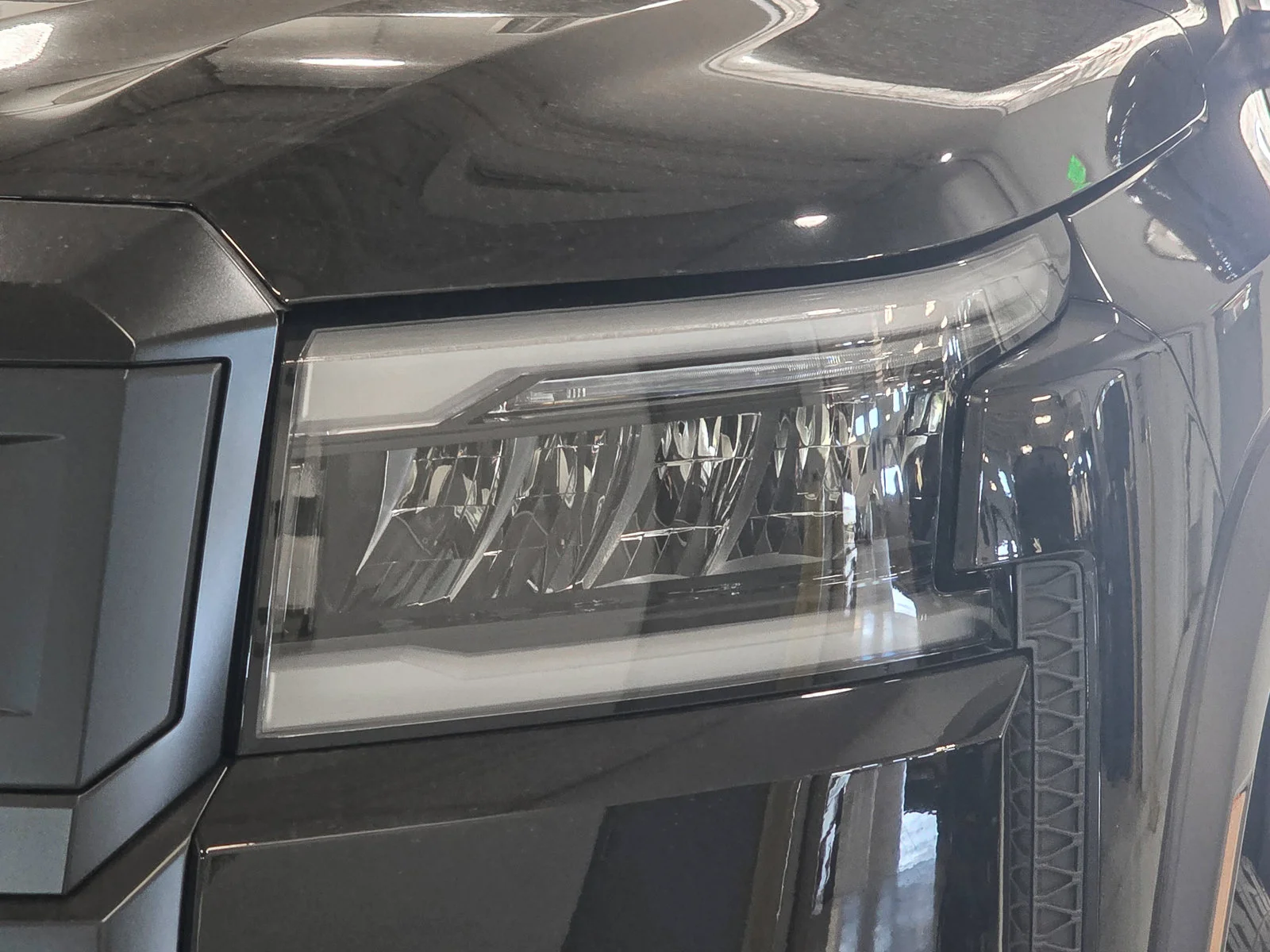 New 2026 Black Nissan PRO-4X w/R Package image 15