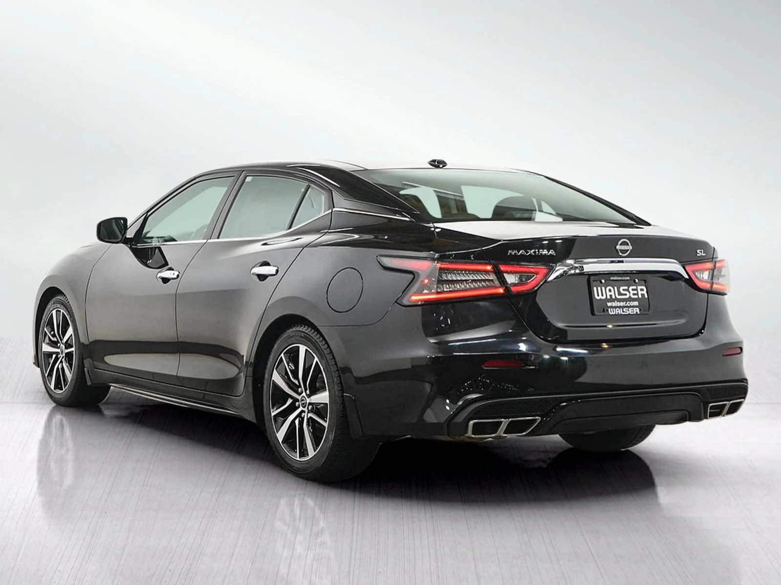 Used 2023 Black Nissan SV image 3