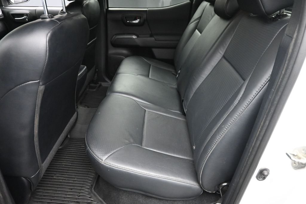 Used 2019 White Toyota TRD Off-Road image 11