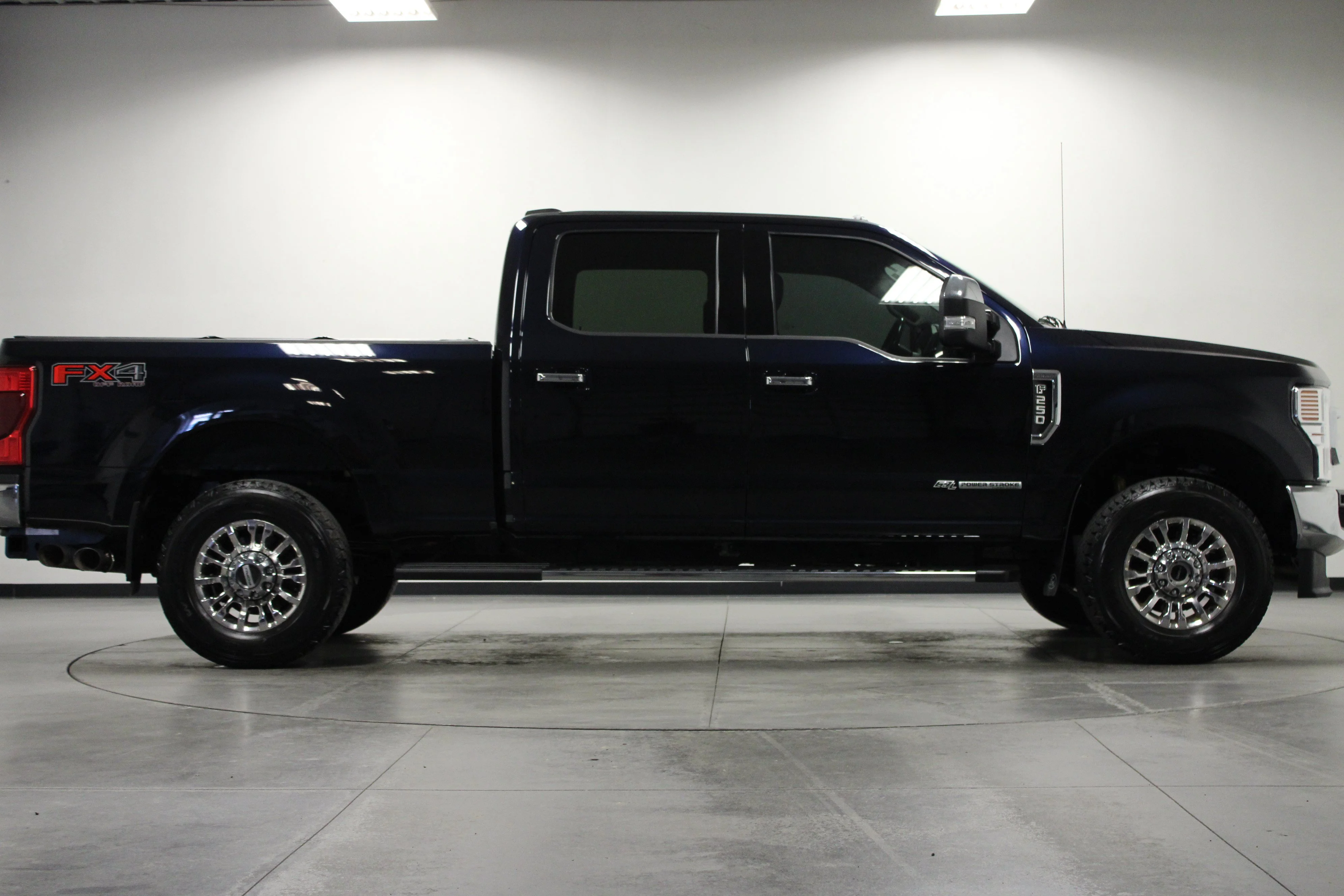 Used 2021 Antimatter Blue Metallic Ford LARIAT image 3