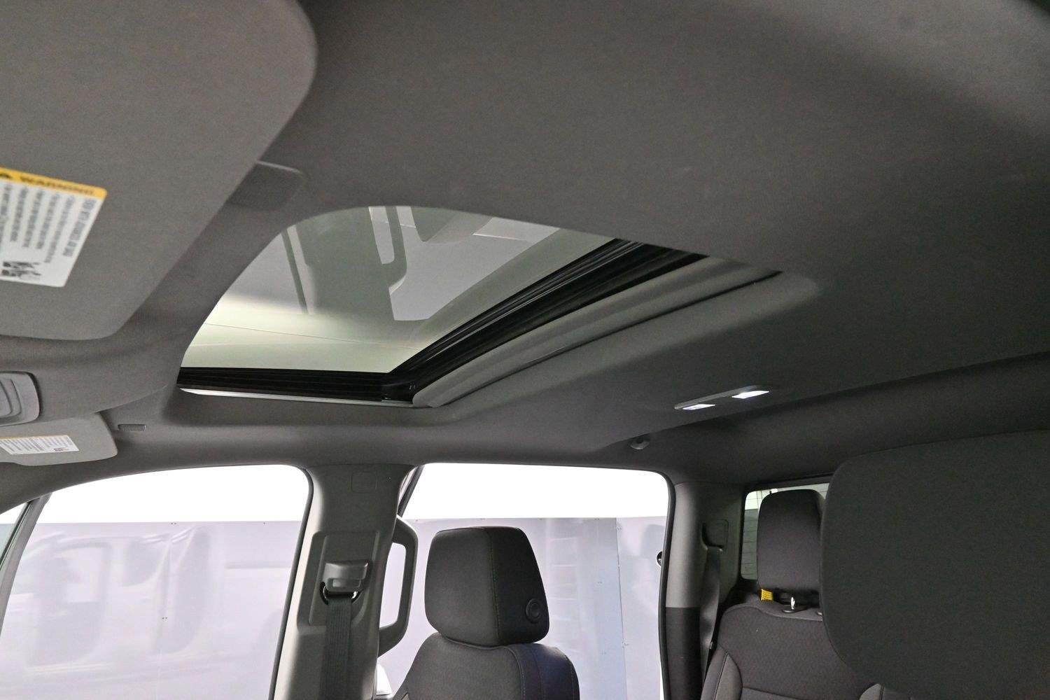 Used 2023 SUMMIT WHITE Chevrolet RST image 14