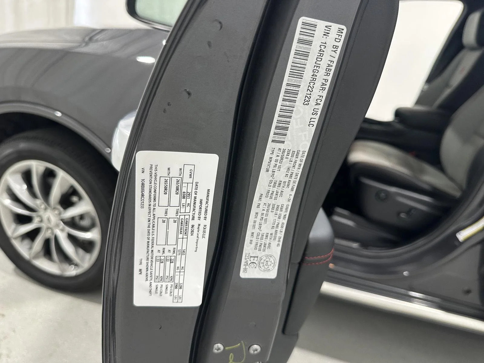 Used 2024 Vapour Grey Dodge Citadel image 30
