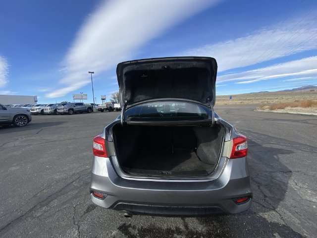 Used 2018 Gray Nissan SR image 22