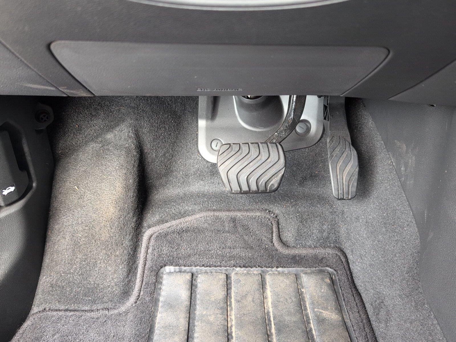 Used 2026 Super Black Nissan Platinum image 27