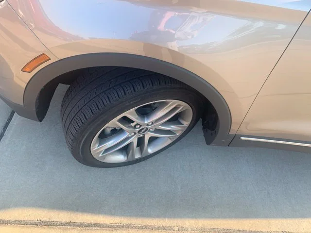 Used 2019 Brown Lincoln Reserve image 6