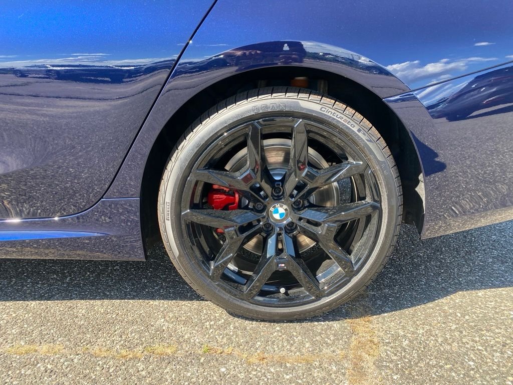 New 2026 Tanzanite Blue II Metallic BMW 330i NA xDrive image 5