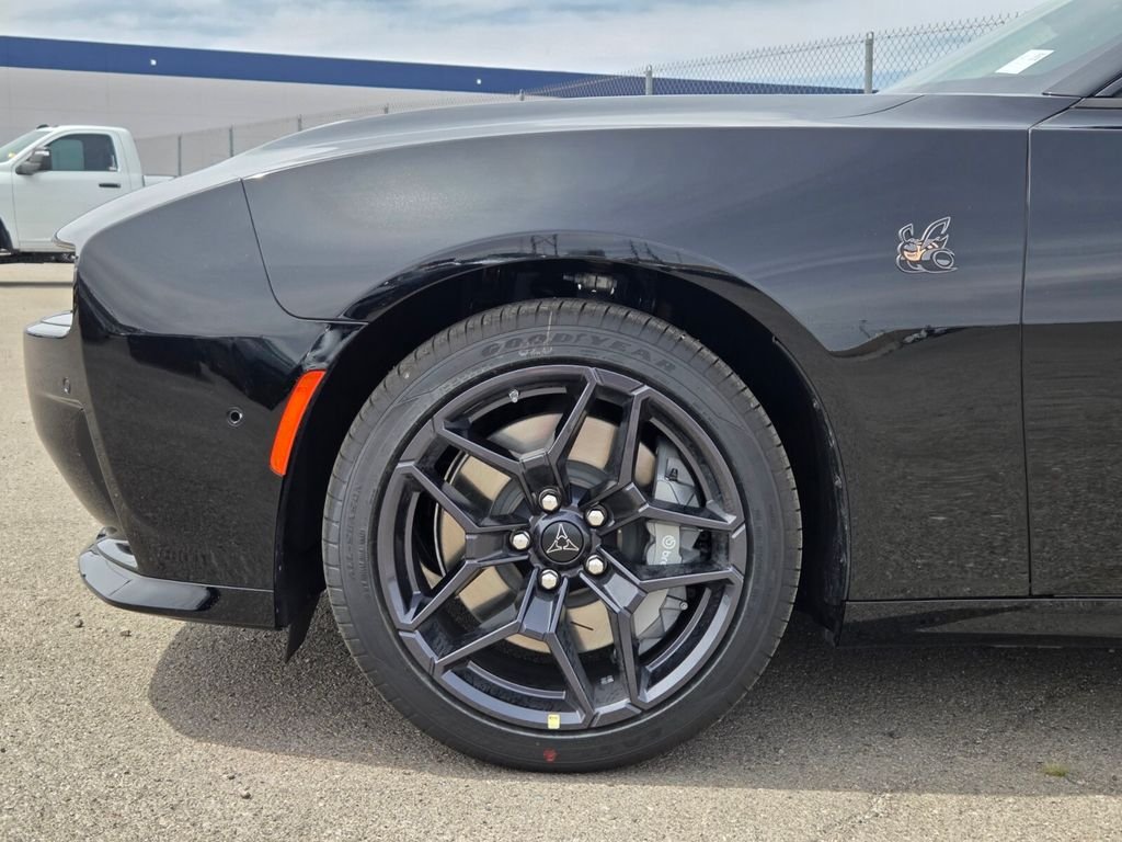 New 2026 Diamond Black Crystal Pearlcoat Dodge Scat Pack image 5