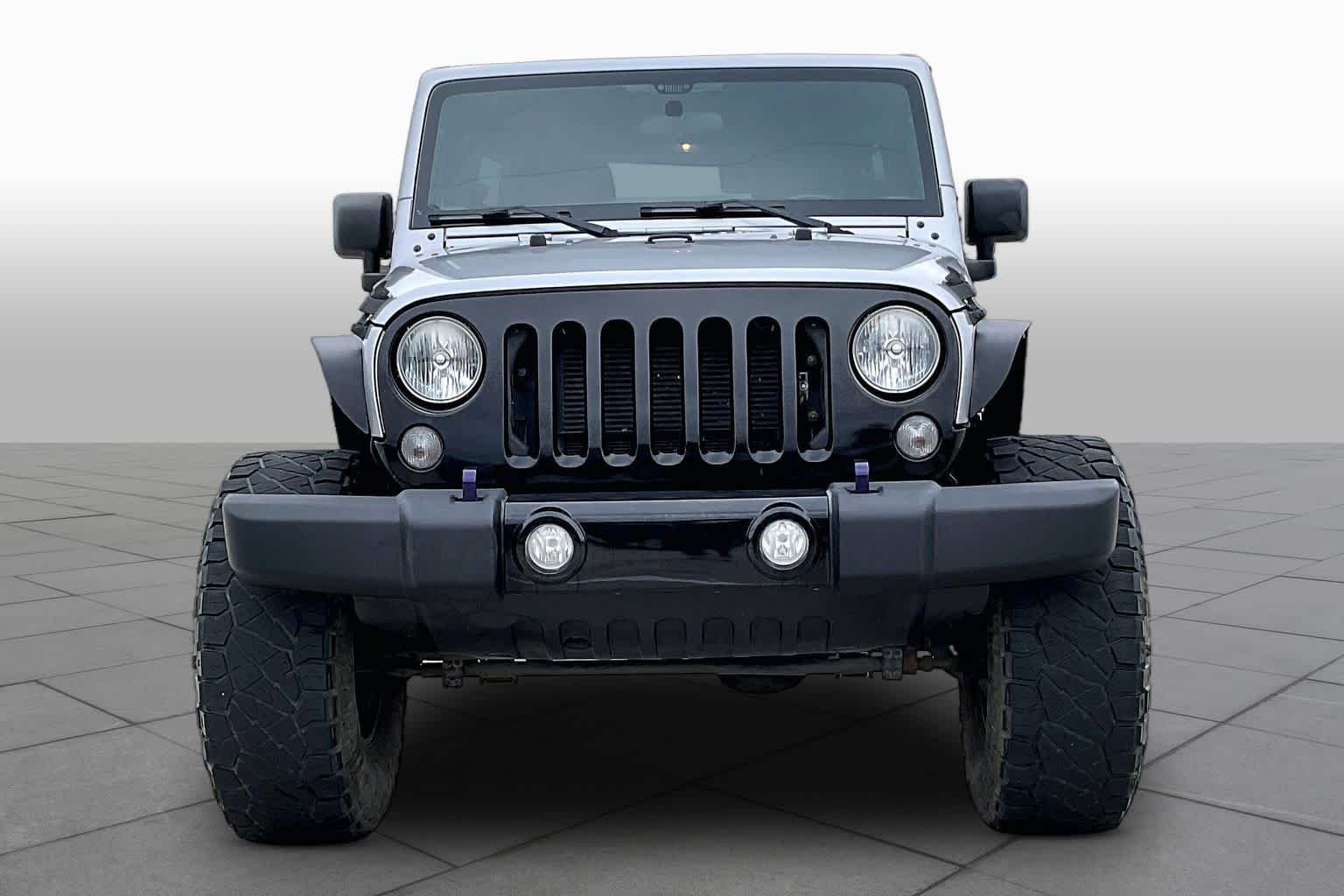 Used 2017 Billet Silver Metallic Clearcoat Jeep Willys Wheeler image 4