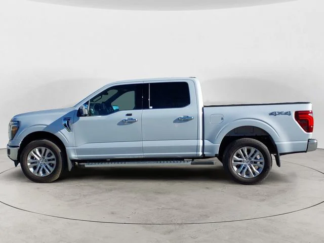 Certified Used 2025  Ford Lariat image 8