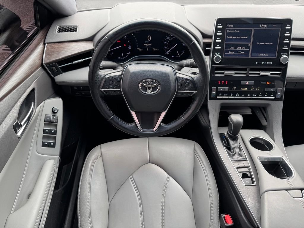 Used 2019 Beige Toyota XLE image 19
