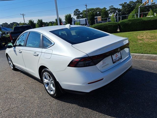 Used 2024  Honda LX image 10