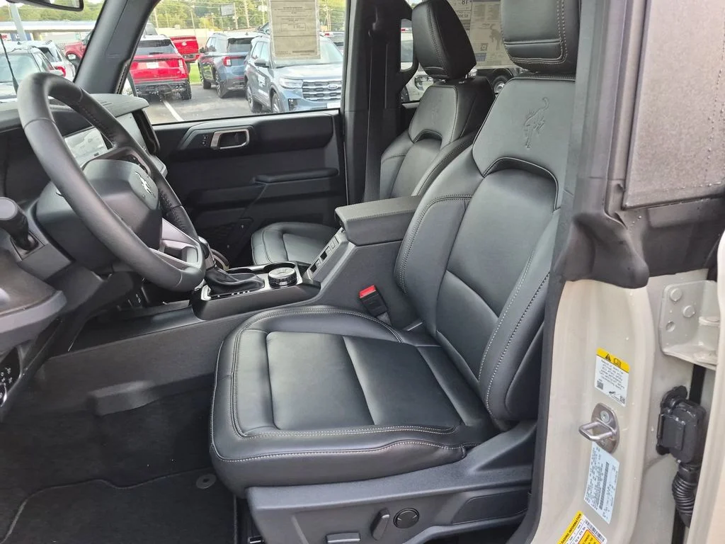 New 2025 Desert Sand Ford Badlands® image 10