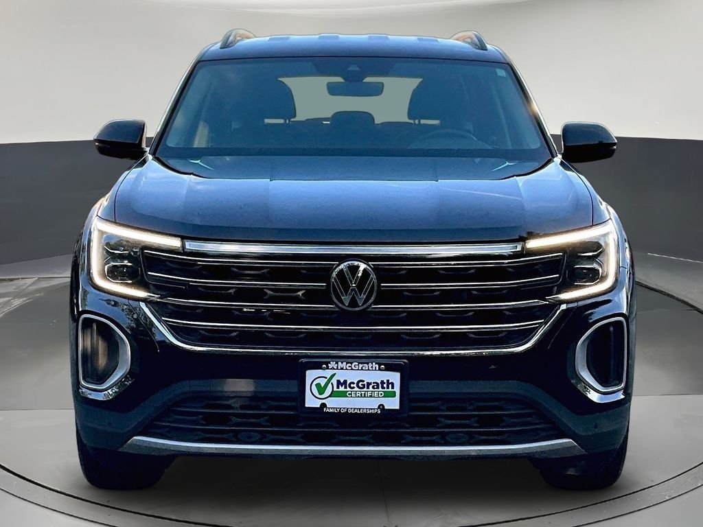 Used 2026 Black Volkswagen SE w/Technology image 2
