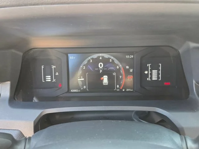 Used 2025 White Toyota SR5 image 34