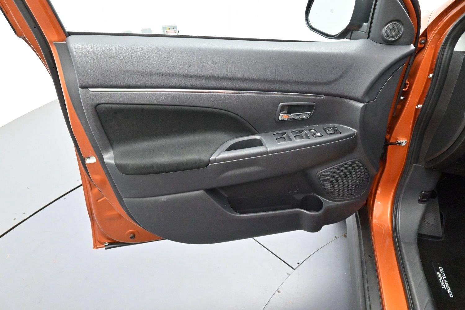 Used 2024 Sunshine Orange Metallic Mitsubishi ES image 11