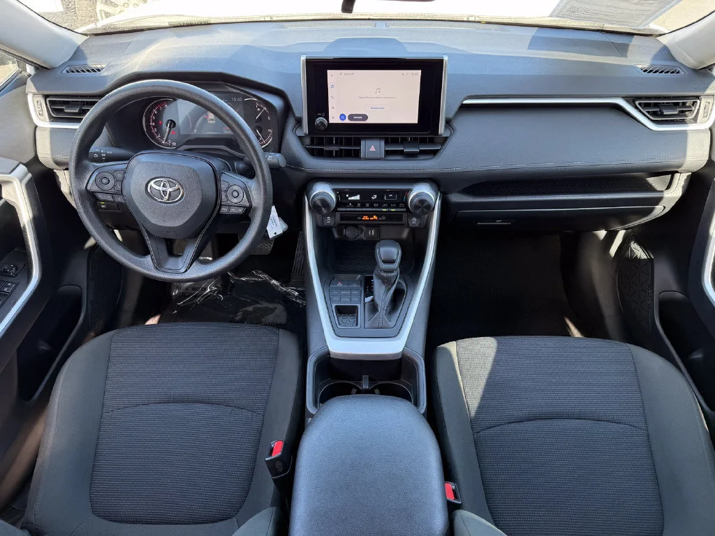 Used 2025  Toyota LE image 19