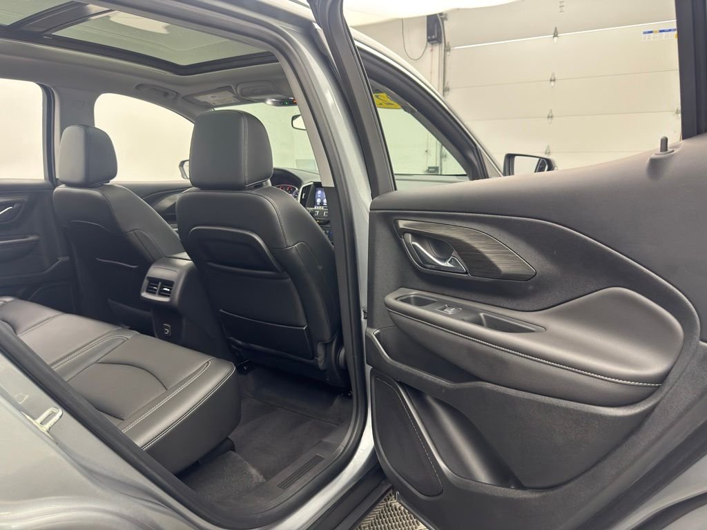 Used 2023 Sterling Metallic GMC SLT image 35