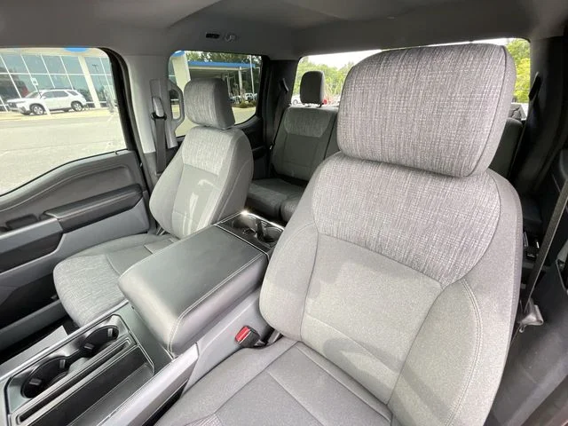 Used 2023 Blue Ford XLT image 16