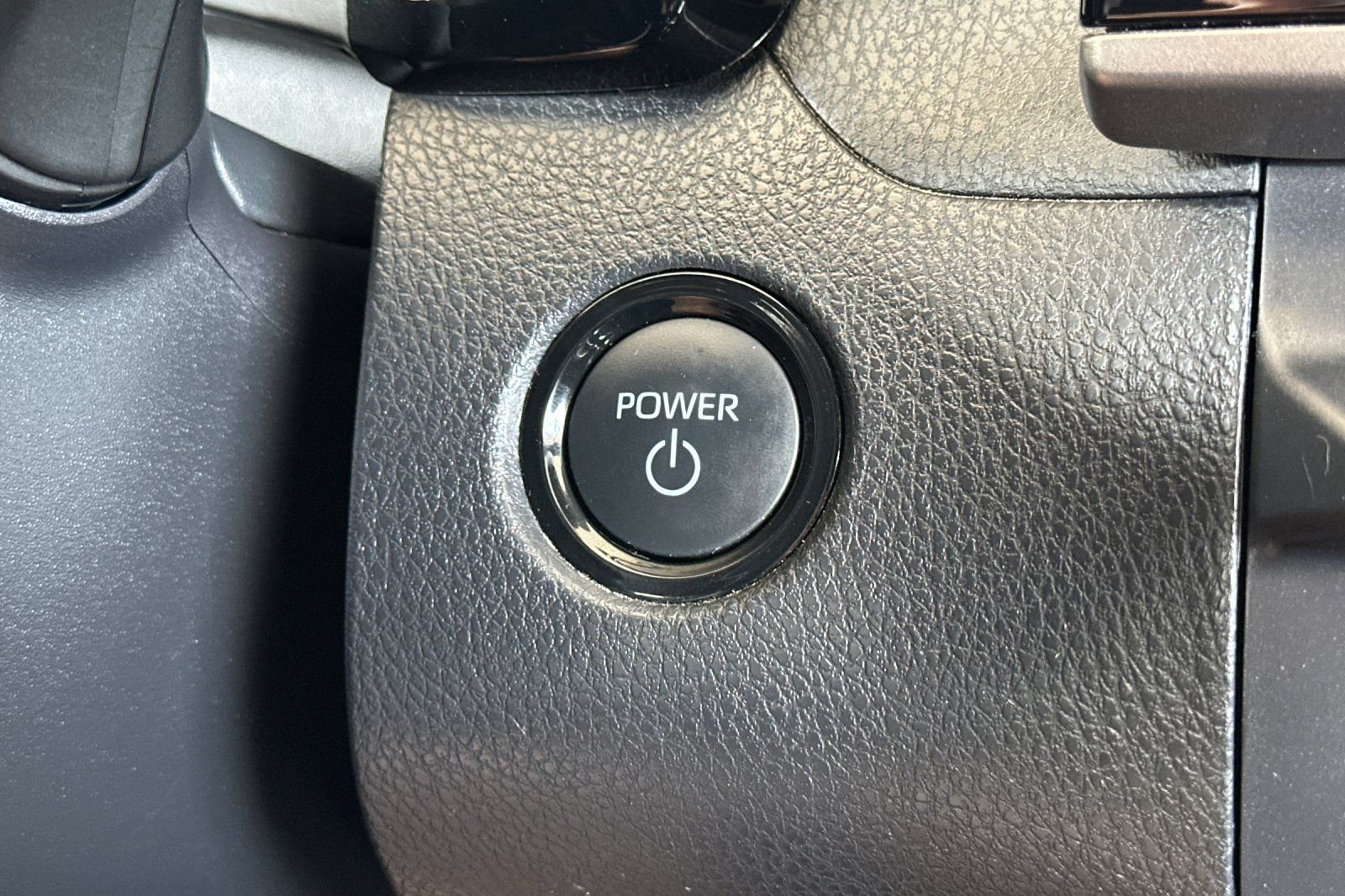 Used 2025  Toyota SE image 21