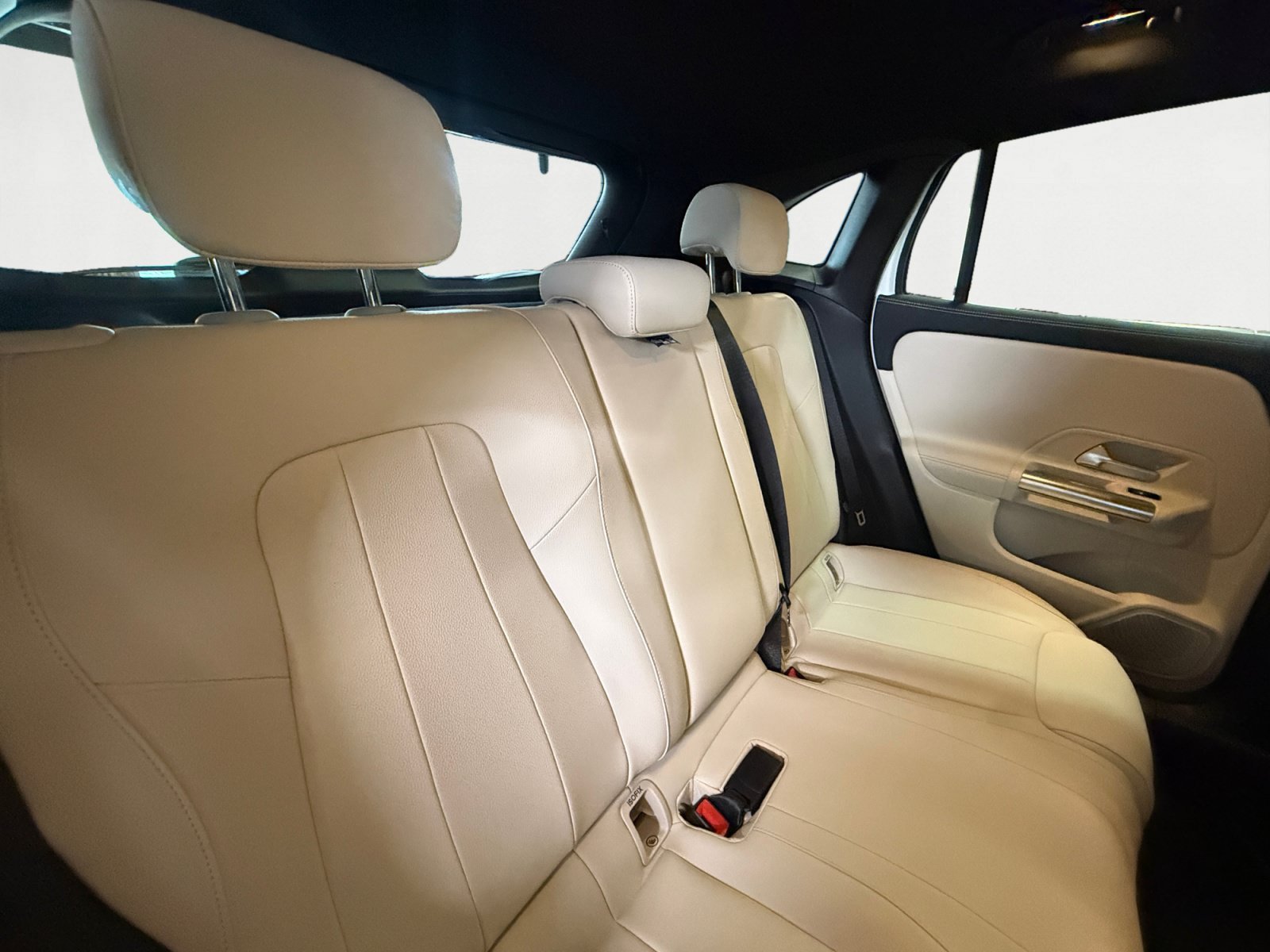Used 2026 Polar White Mercedes-Benz GLA 250 image 18