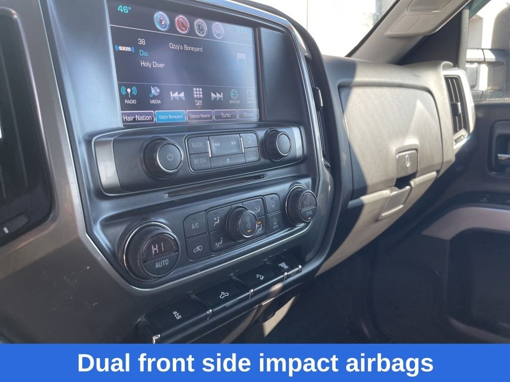 Used 2018 White Chevrolet LT image 18