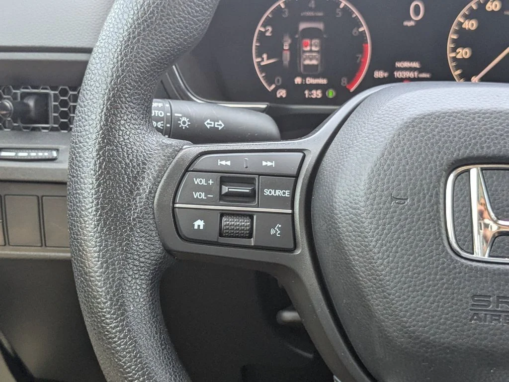 Used 2024  Honda LX image 25