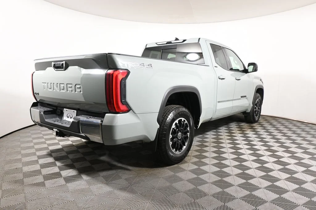 Used 2023  Toyota SR5 image 7