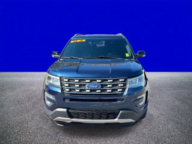Used 2016 Blue Ford XLT image 8