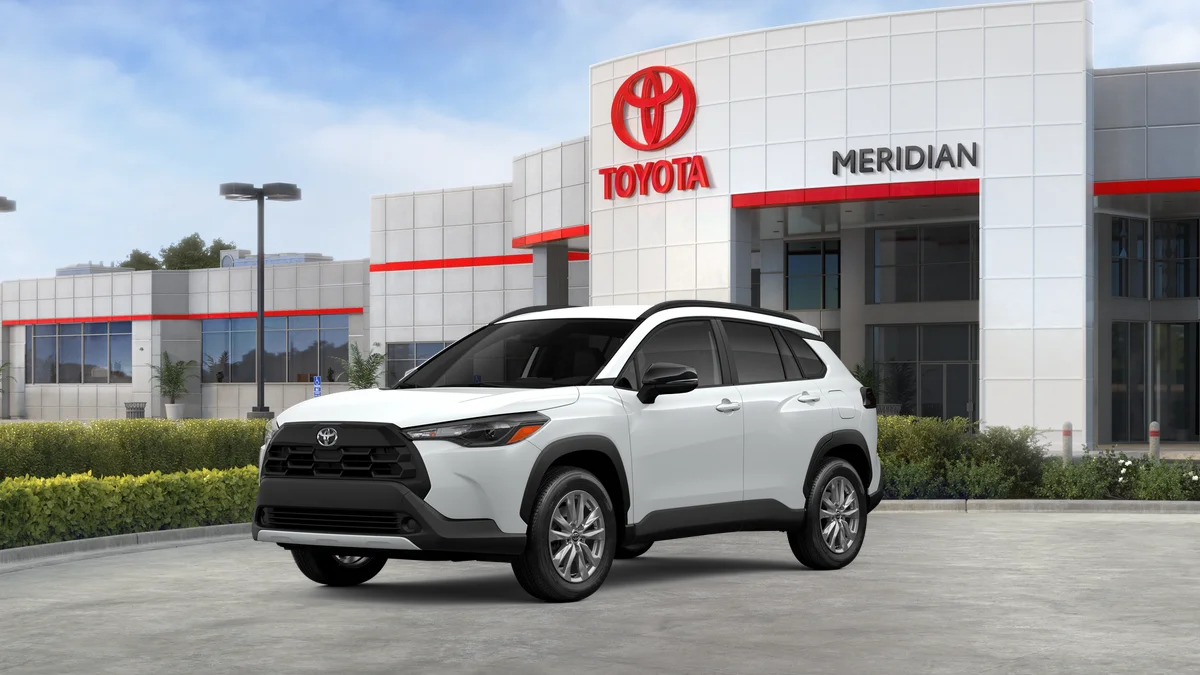 2026 Toyota Corolla Cross LE FWD's photo