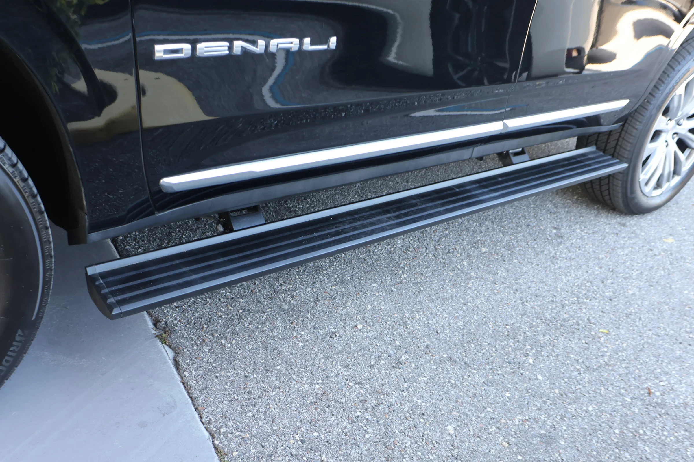 Used 2022 Onyx Black GMC Denali image 14