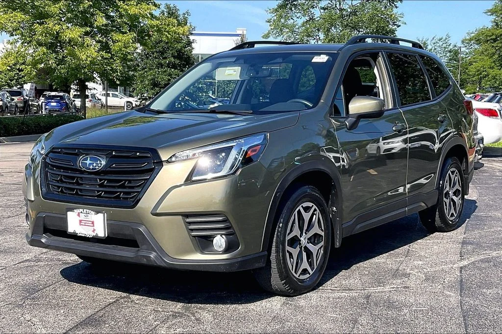 Used 2023 Brown Subaru Premium image 15