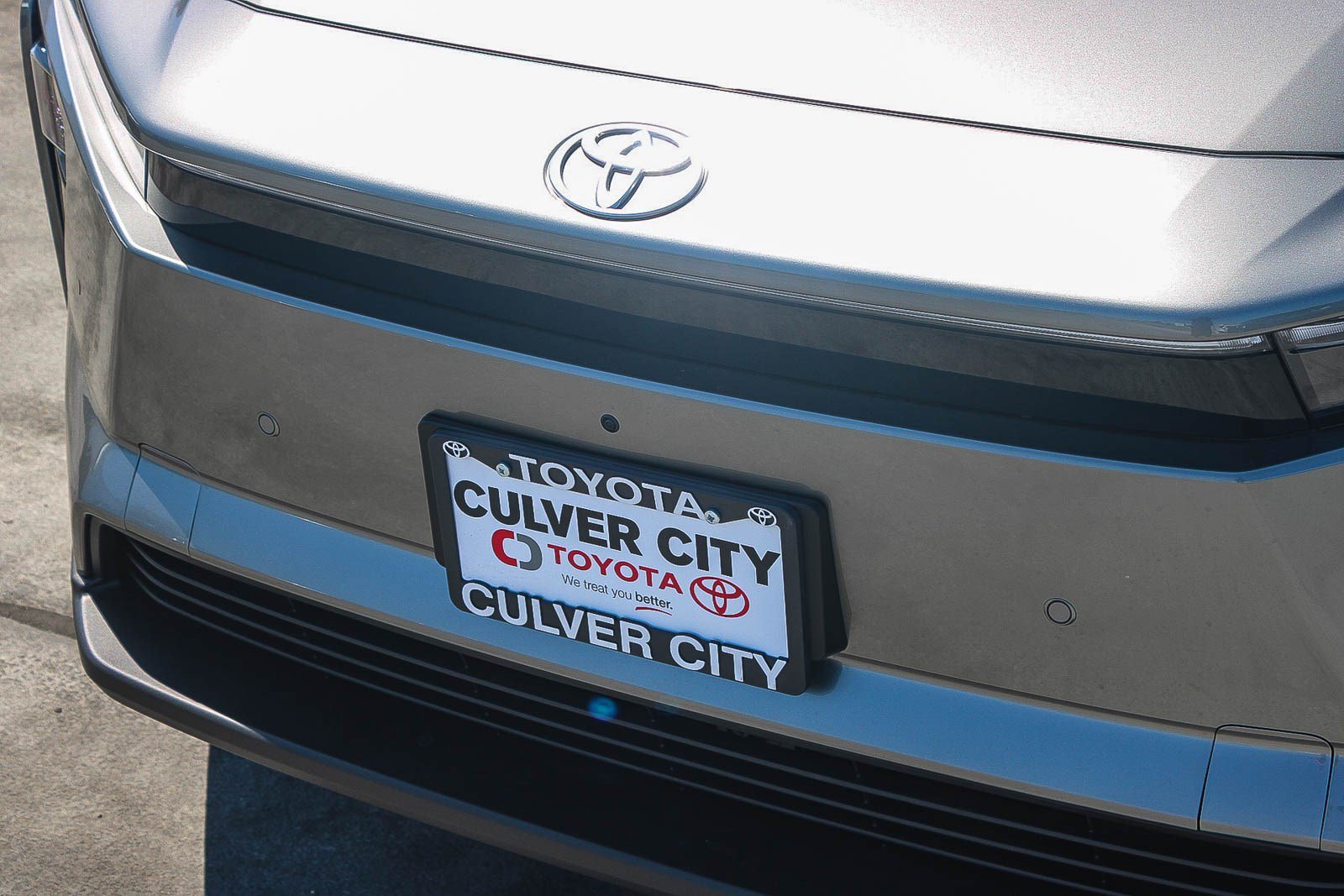 New 2026 Heavy Metal with Midnight Black Metallic roof <sup>1</sup> Toyota  Limited image 5