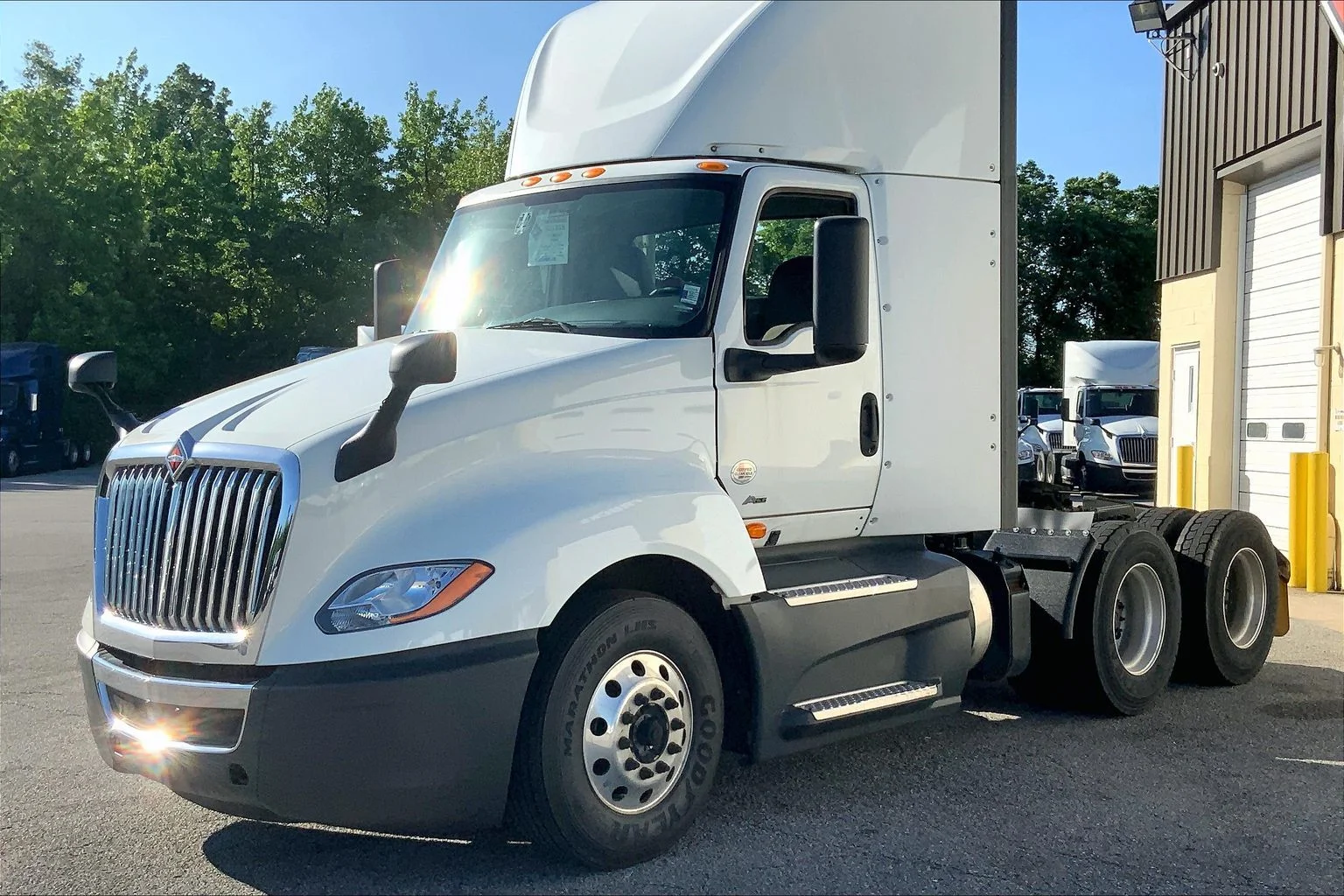 Used 2021 WHITE International  image 3