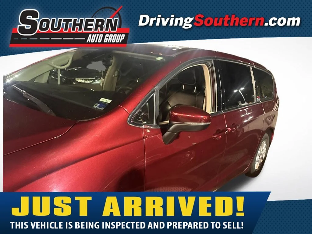 Used 2023 Red Chrysler Touring L image 1
