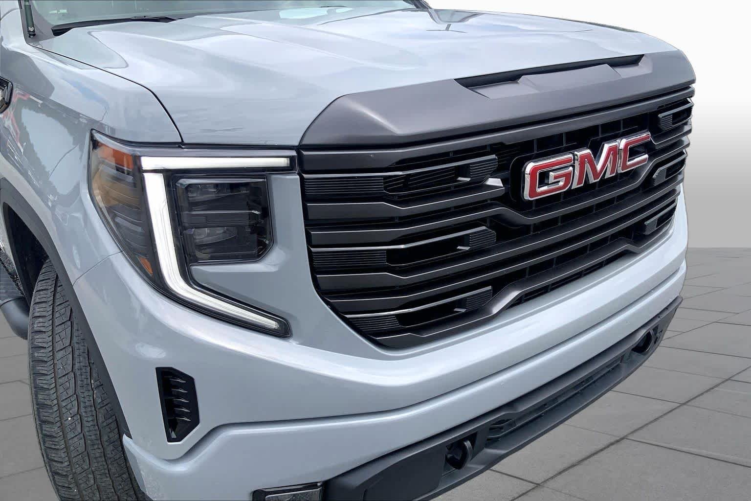 Used 2024 Thunderstorm Gray GMC Elevation image 28