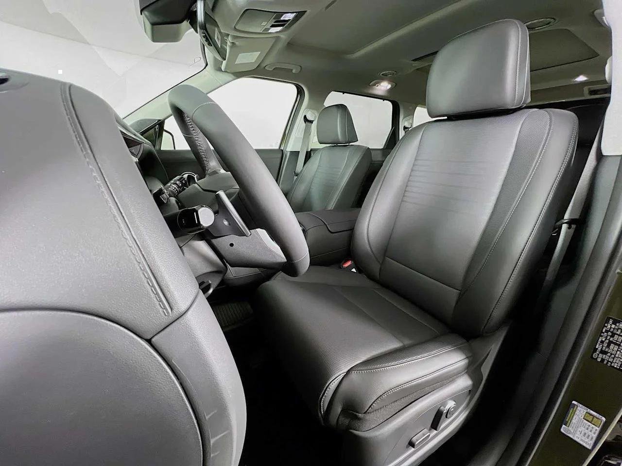 2026 Hyundai Palisade Limited - Photo 14