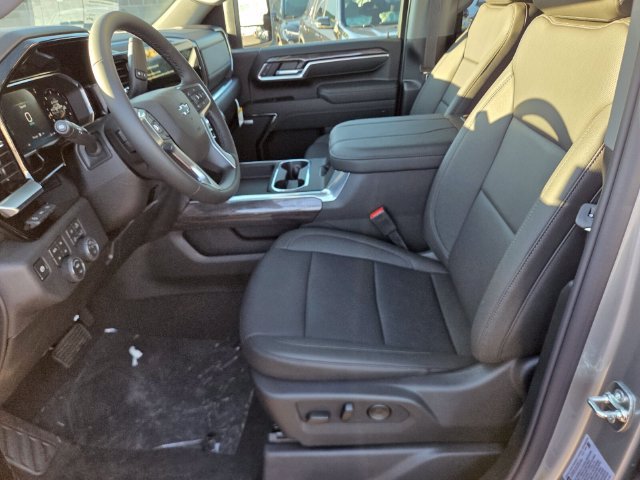 2026 Chevrolet Silverado 2500 HD LTZ - Photo 6