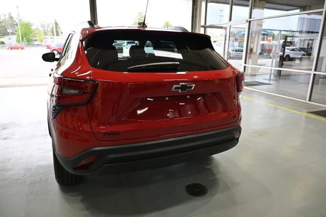 2026 Chevrolet Trax LT - Photo 6