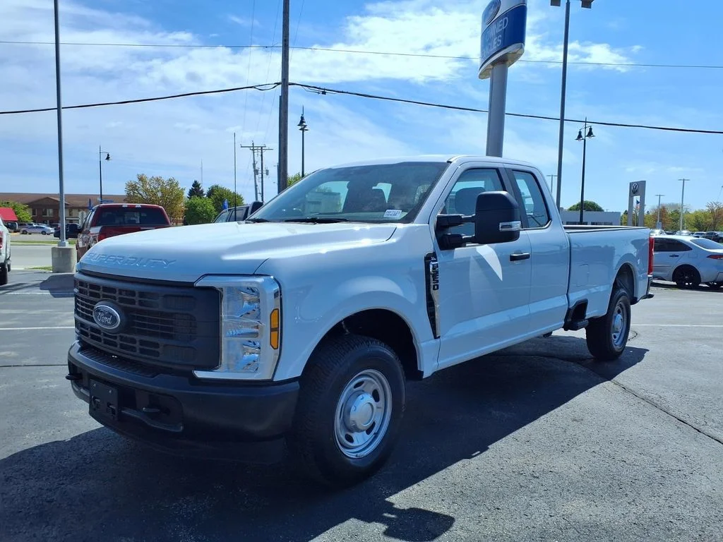 2026 Ford F-250 XL SuperCab 8' Box's photo