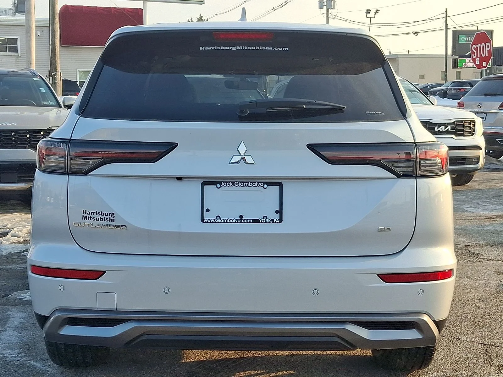 New 2026 White Mitsubishi SE image 6