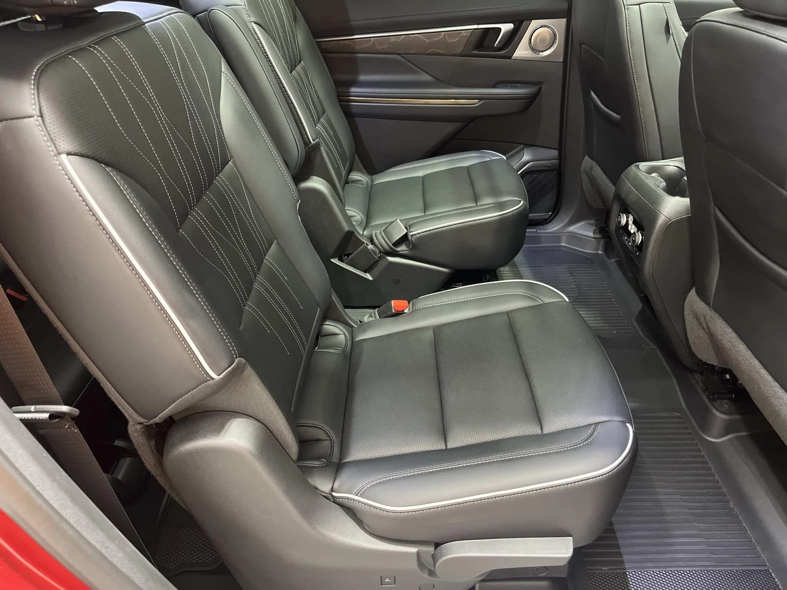 Used 2026 Cherry Red Tintcoat Buick Avenir image 28
