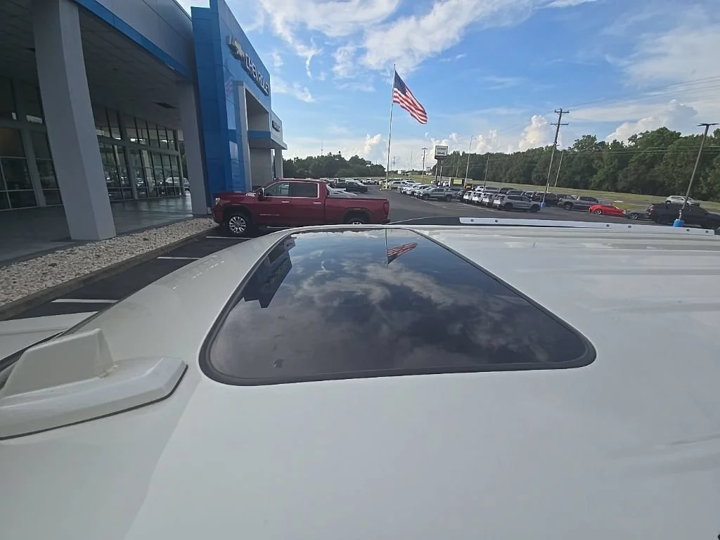 Used 2015 WHITE DIAMOND TRICOAT GMC Denali image 6