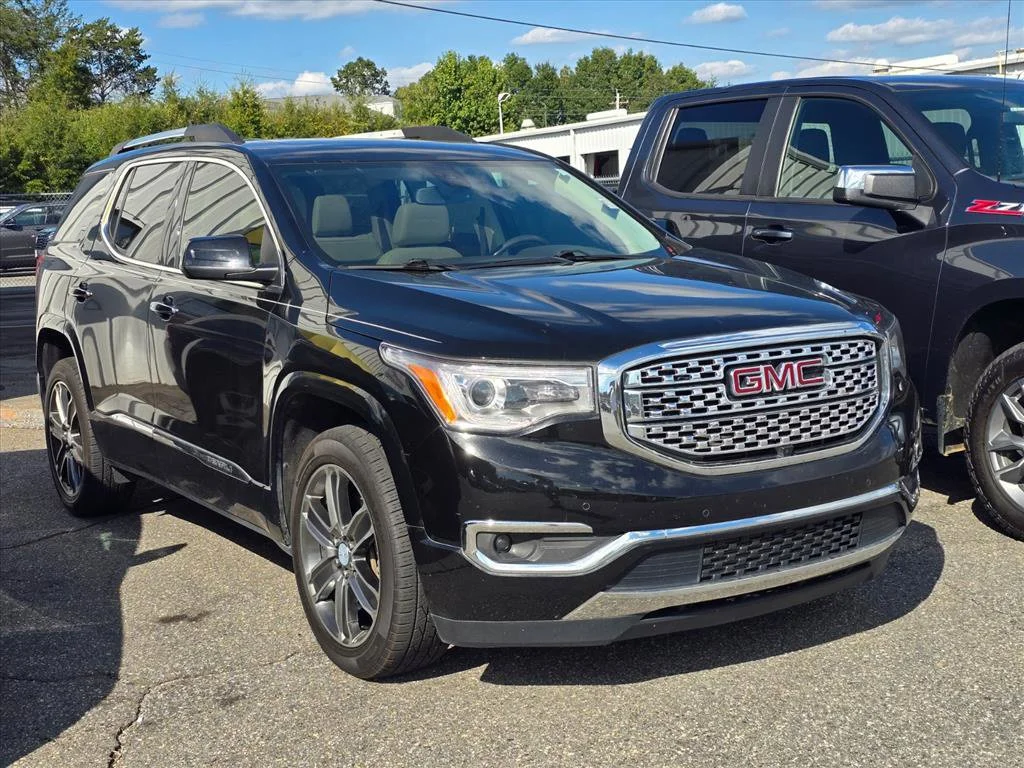 Used 2019 Black GMC Denali image 10