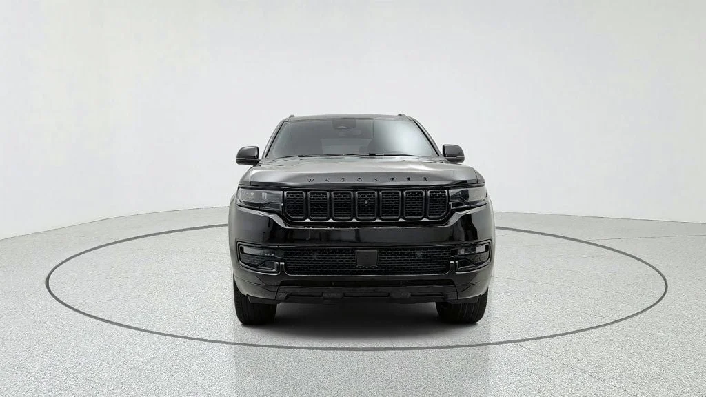 Used 2023 Diamond Black Crystal Pearlcoat Jeep Series II Carbide 4x4 image 2