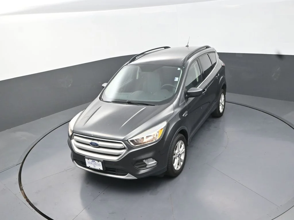 Used 2018 Gray Ford SE image 16