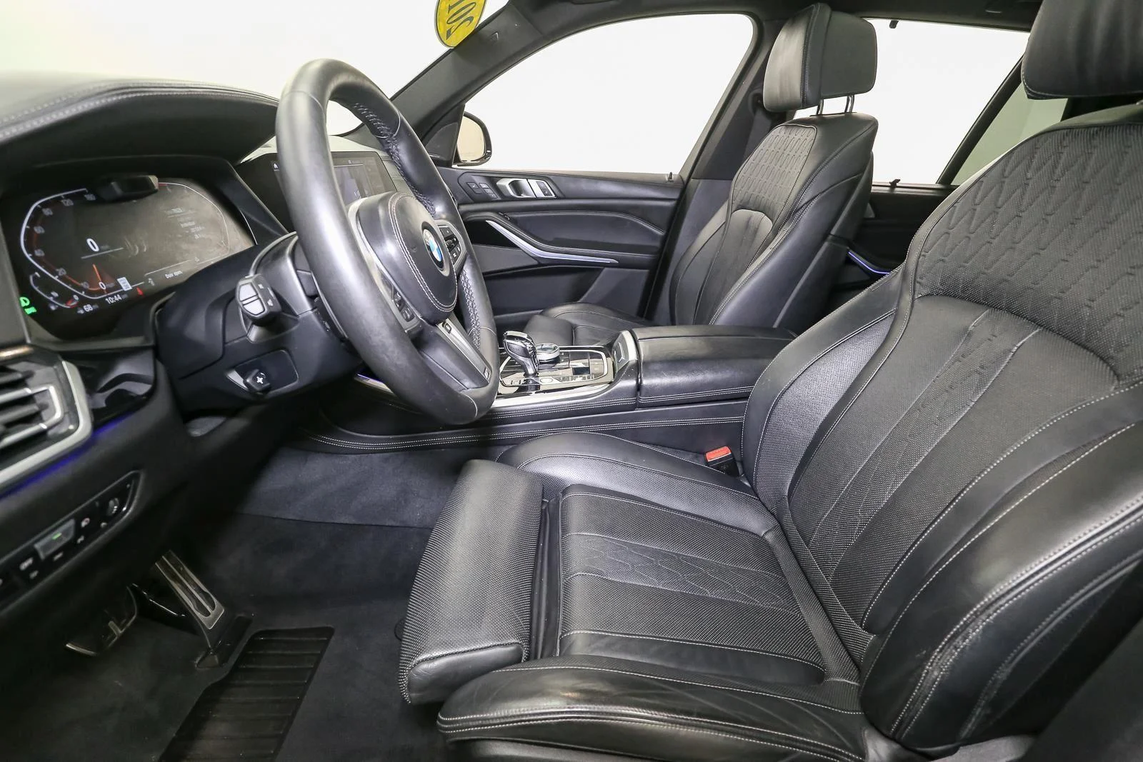 Used 2019 Black Sapphire Metallic BMW xDrive50i image 49