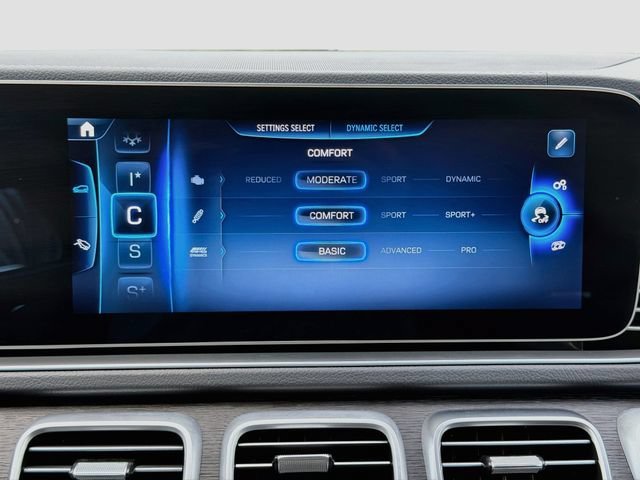 Used 2025 MANUFAKTUR Alpine Gray Mercedes-Benz AMG® GLE 53 image 29